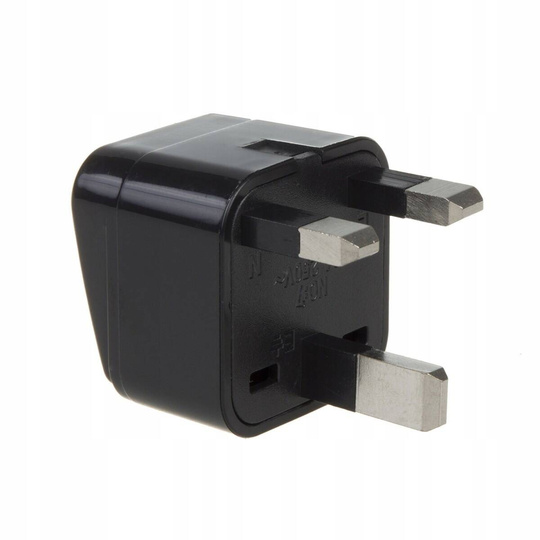 Maclean MCE154 socket adapter EU - UK