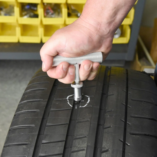 Slime Ultimate tyre repair kit for off-highway tyres