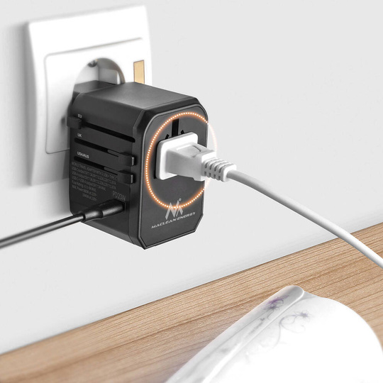 Maclean MCE238N Travel Adaptor, 2xUSB A + USB C PD 20W, Quick Charge 