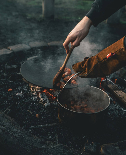 Robens Bighorn 3 Legged Pan - black